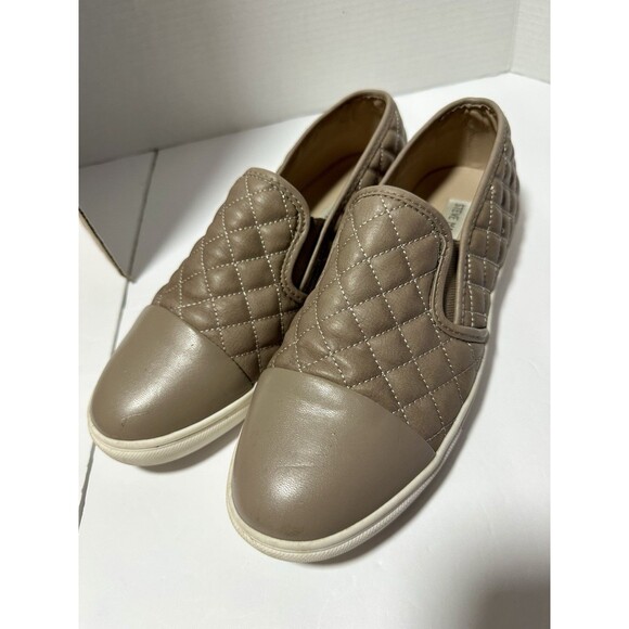 Steve Madden Women's Zaander Quilted Slip-On Sneakers Size 12 - Picture 1 of 9